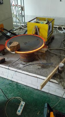 Máquina de temperação por indução de ferro com controlo automático da temperatura